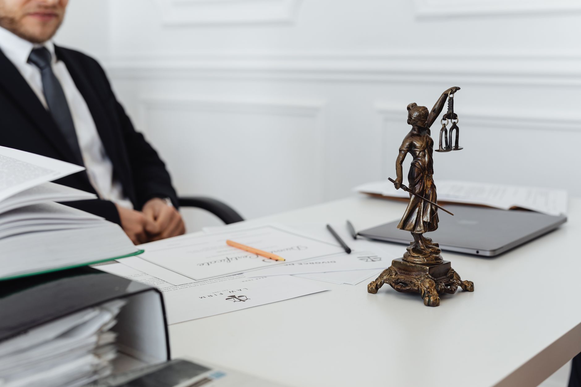 Droższe procesy dla firm? Co się zmienia w opłatach sądowych w 2026 roku